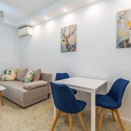 Bright & Cozy 1bd In а New Building