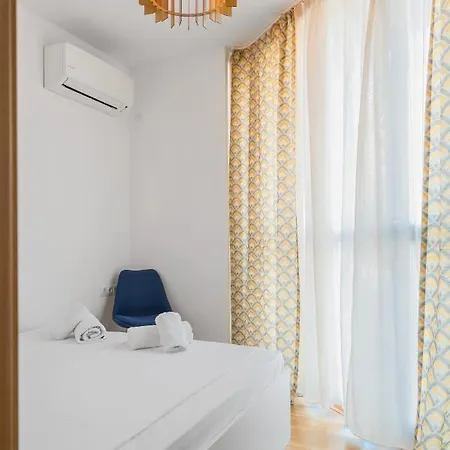 Bright & Cozy 1bd In а New Building